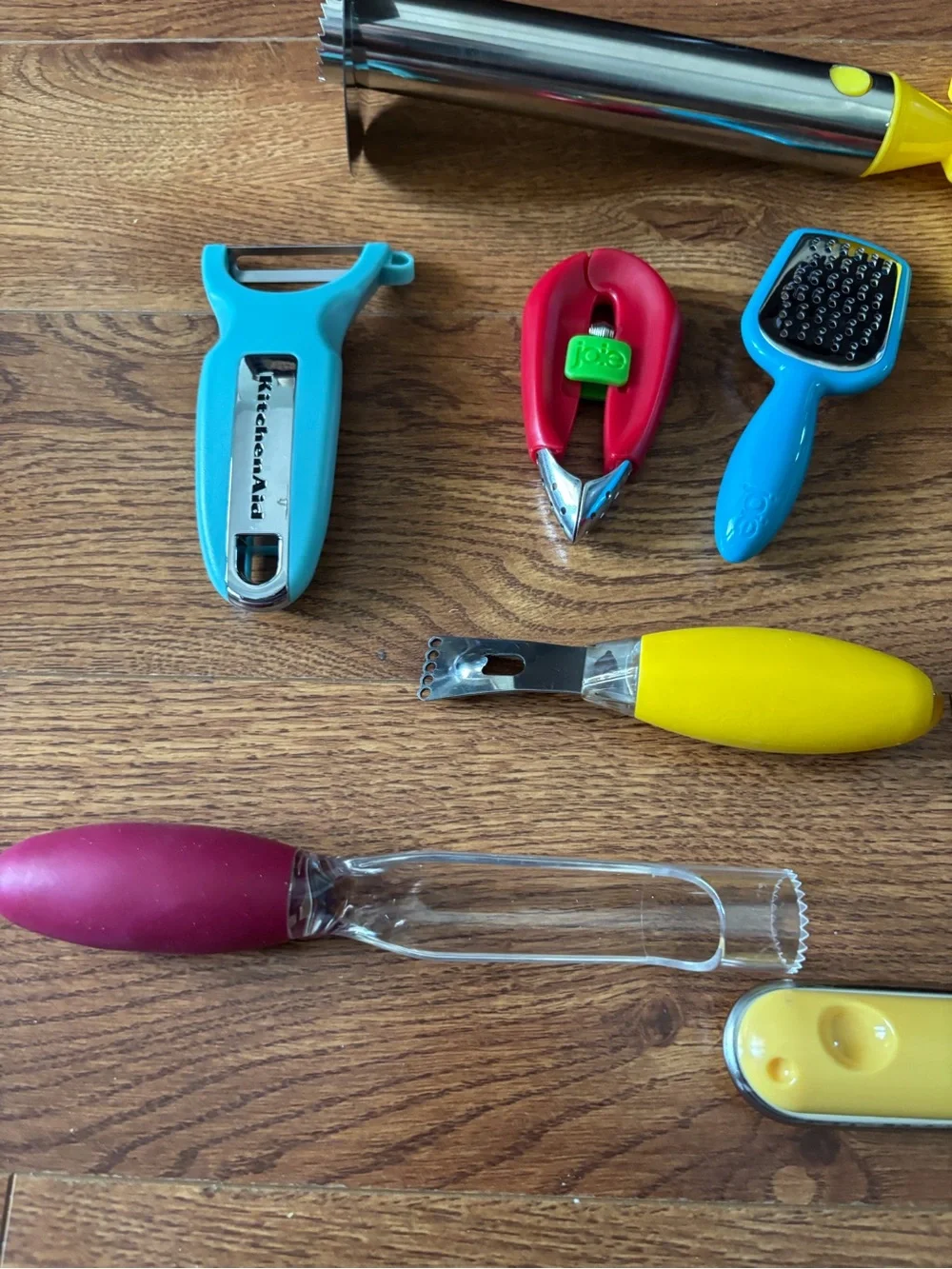 Colorful Kitchen Tool Set - Yellow, Red, Blue, Green